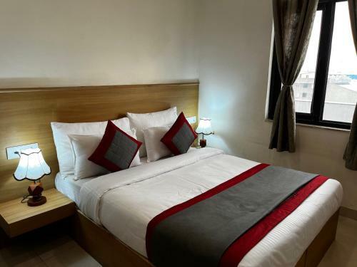 Hotel Mithila Residency Noida - Couple Friendly Local Ids Accepted