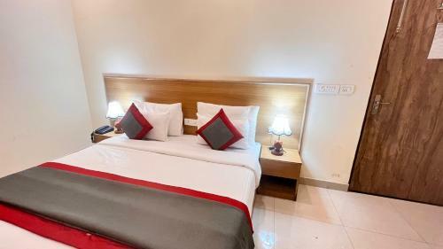 Hotel Mithila Residency Noida - Couple Friendly Local Ids Accepted