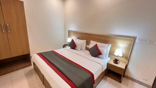 Hotel Mithila Residency Noida - Couple Friendly Local Ids Accepted