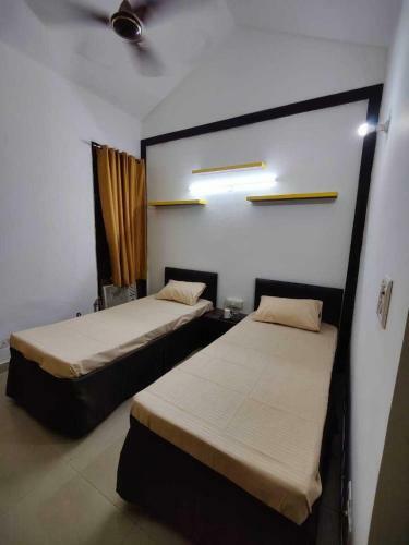 Pop 91383 Haven Villa Hotel