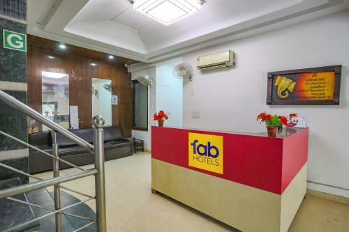 Fabhotel Grand Palace