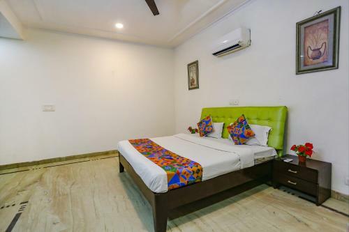 Fabhotel Grand Palace