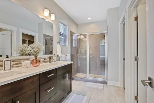 Stunning Meridian 3 Bedroom Custom Home In Central Meridian