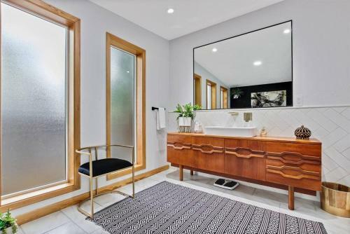 Professionally Designed Central Boise 4 Bedroom Custom Home