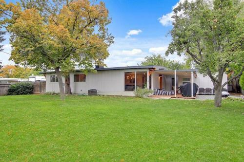 Professionally Designed Central Boise 4 Bedroom Custom Home