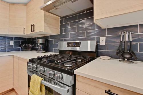 Professionally Designed Central Boise 4 Bedroom Custom Home