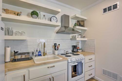 Apartamento Centrally Located Studio 3 Mi From Downtown!