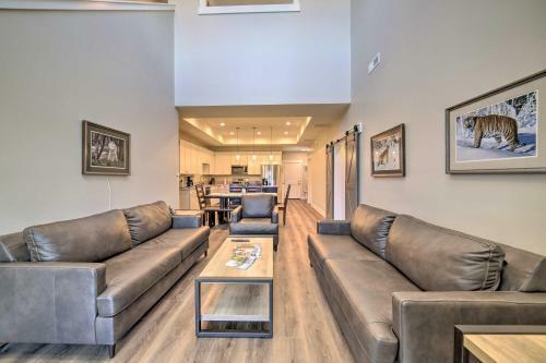 Modern Swan Valley Townhome With Walking Trails