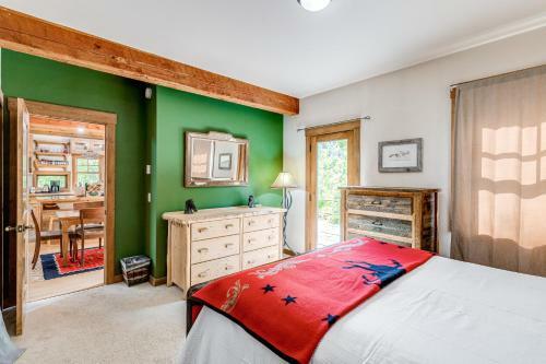 Moose Trail Adventure Home