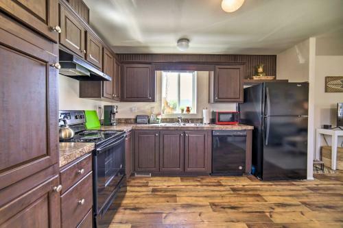 Inviting Cabin Half-mi From Downtown Victor!