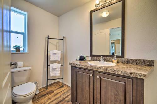 Inviting Cabin Half-mi From Downtown Victor!