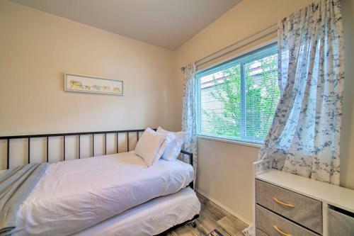 Victor Cabin With Scenic Surroundings And Deck!