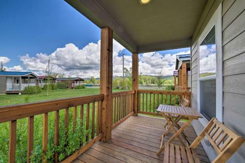 Inviting Cabin In Victor - Covered Deck Space