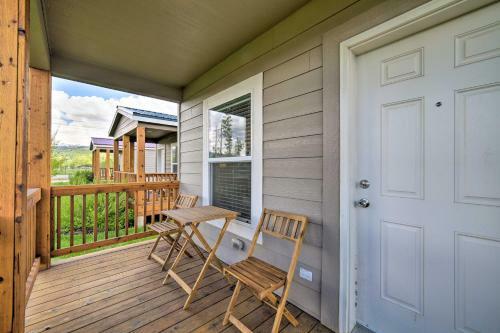 Inviting Cabin In Victor - Covered Deck Space