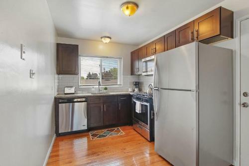 Apartamento Homey 3br Apt In Quiet Location