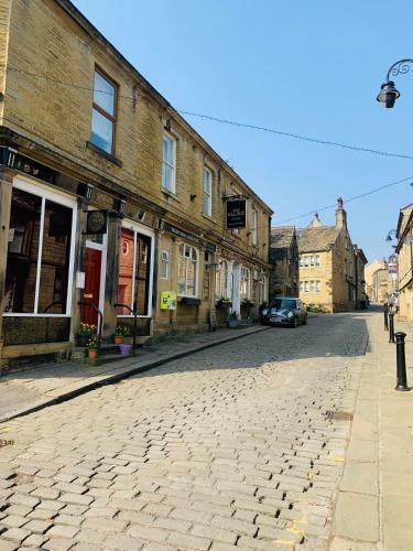 Cobbles Cottage, Honley