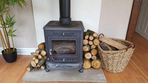 Rowan Tree Lodge With Hot Tub