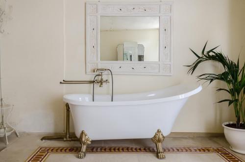 Masseria Cucuruzza Hotel