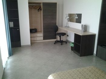 Hotel Lux