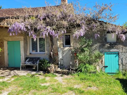 Petite Ferme En Pierre Restaur�e Pr�s De P�rigueux