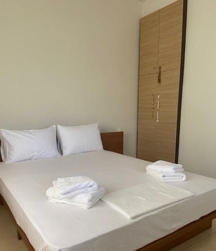 Lovely Apartment In Volos Next To The Beach Alikes