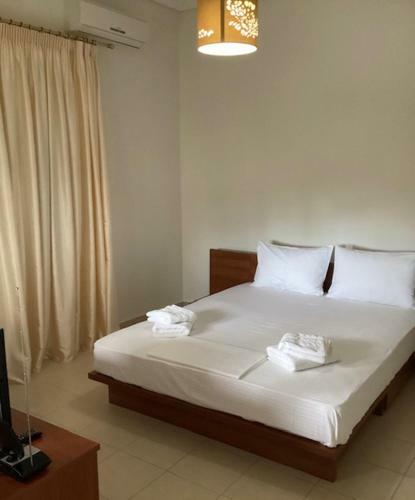 Lovely Apartment In Volos Next To The Beach Alikes