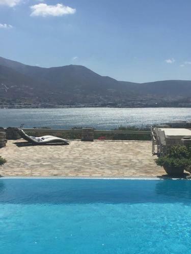 Villa Irene Blue