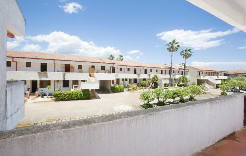Beautiful Apartment In Cassano Allo Jonio With