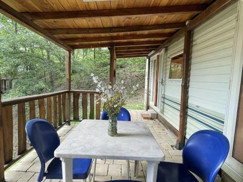 Pleasant Mobile Home In Toscana With Shared Pool