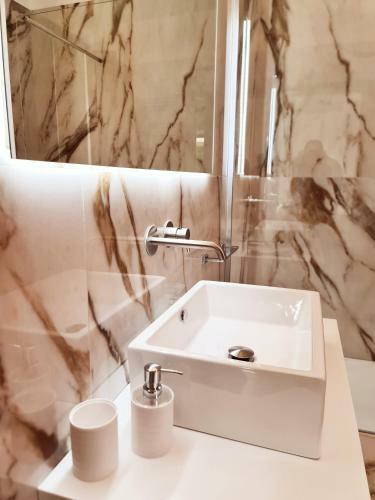 Hostal Villa Manini Suites