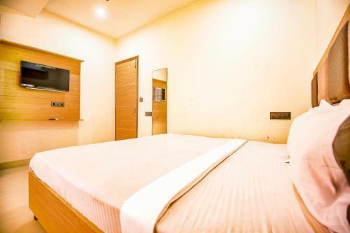 Hotel Fabescape Panchkula Motel