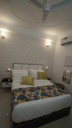 M K Hotels