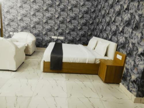 Hotel The Divine Residency