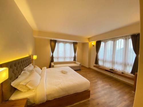 Hotel Amani Pelling