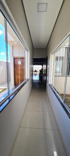 Casa Confort�vel , 3 Su�tes, Climatizada
