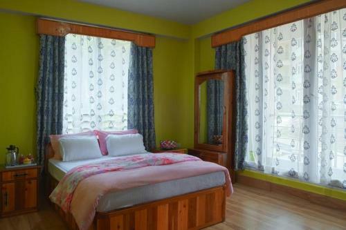 Tentsul Khang Homestay