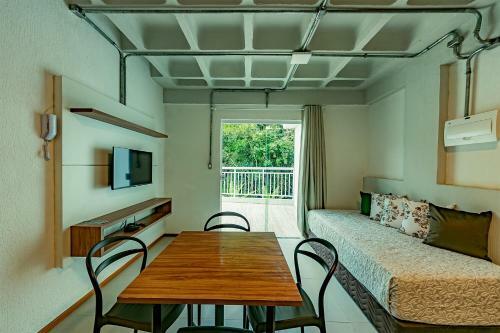 Antiquus Aparthotel