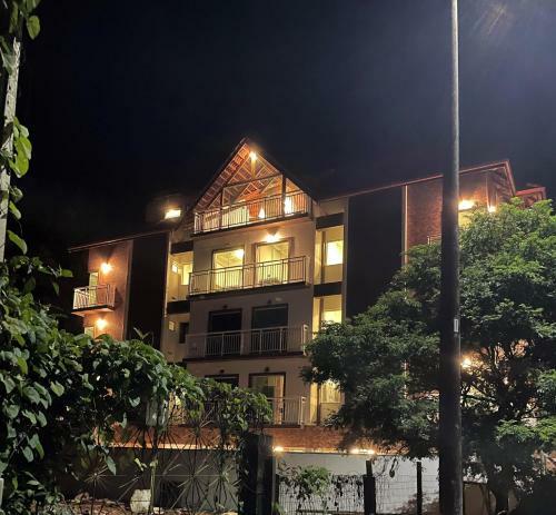 Antiquus Aparthotel