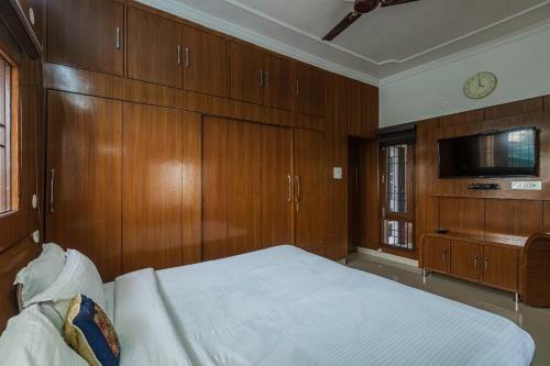 Villa Saffronstays Grandview Haven, Barog