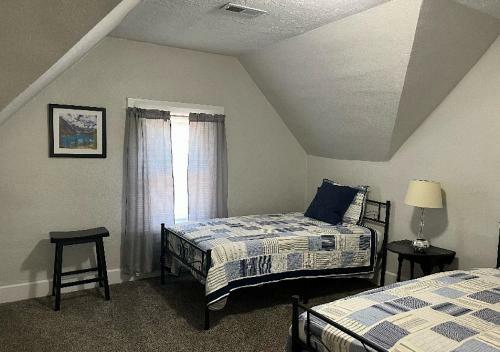 Entire Home Indy East!