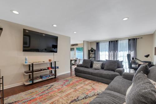 Beautiful Home With Private Hot Tub Close To Everything Residence