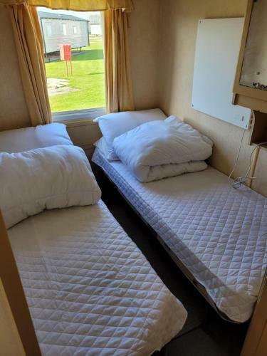Beautiful 2-bed Wigwam In Ingoldmells
