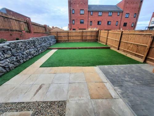 Modern 3 Bedroom Town House