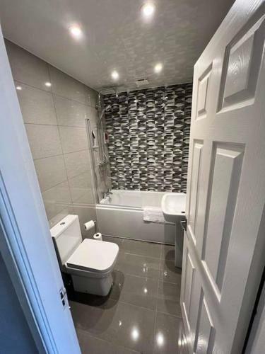 Cosy Jesmond 3 Bed Apartment - Fantastic Location