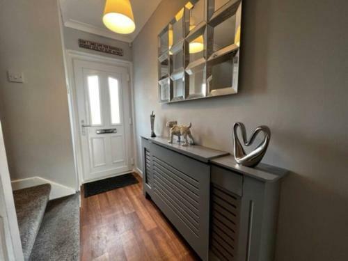 Stunning 2 Bedroom House With Garden