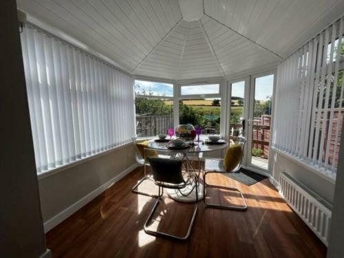 Stunning 2 Bedroom House With Garden