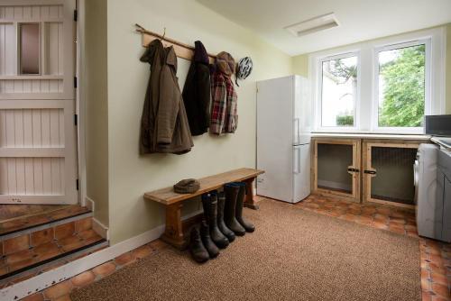 Pirnie Cottage