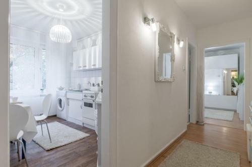 Id 5839 - Private Apartment