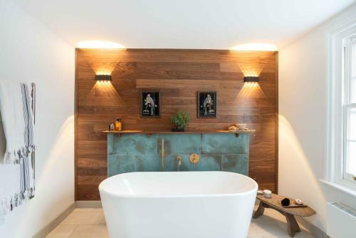 Fig Tree House, Family Friendly, 1 Min Sea