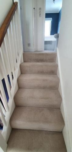 Beautiful 1 Bedroom Cottage With Courtyard.